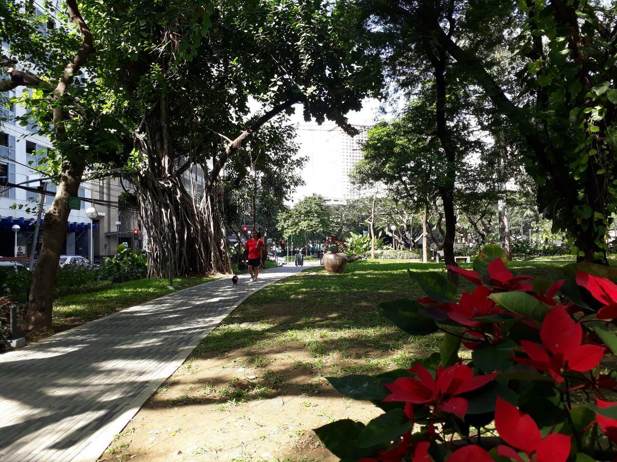 Kl Executive Greenbelt Manila Bagian luar foto